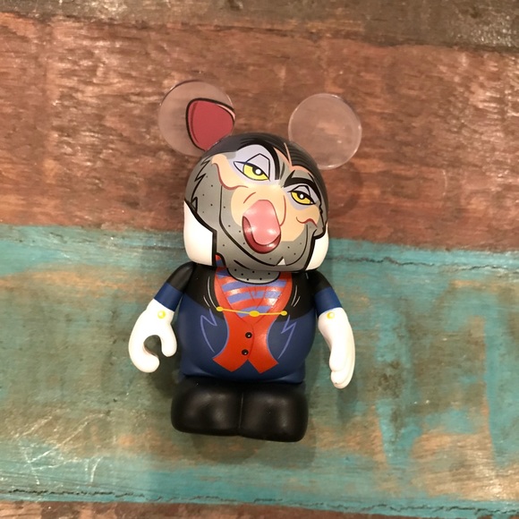 NIB Ratigan Vinylmation Figure - Picture 3 of 7